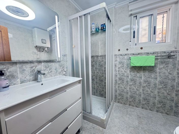 Image No.12-Villa de 4 chambres à vendre à Villamartin