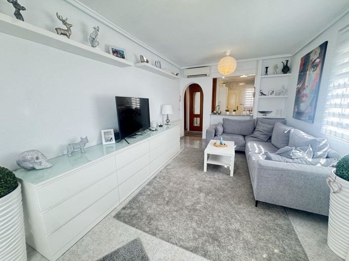 Image No.2-Villa de 4 chambres à vendre à Villamartin