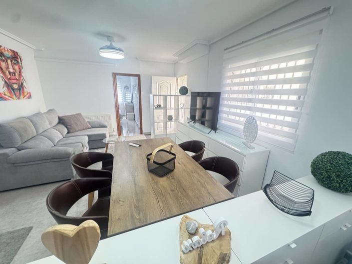 Image No.4-Villa de 4 chambres à vendre à Villamartin