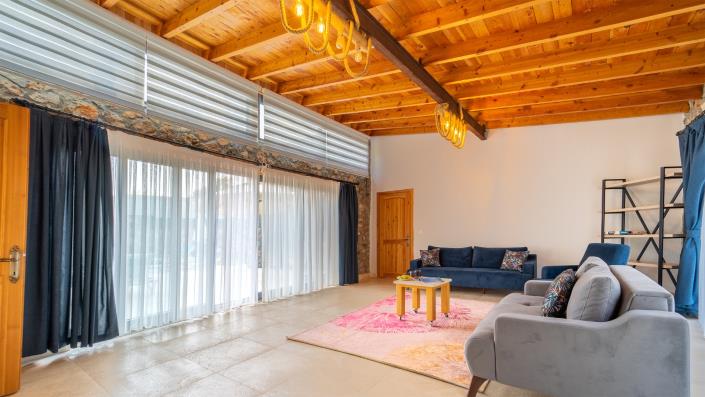 Image No.6-9 Bed Villa for sale