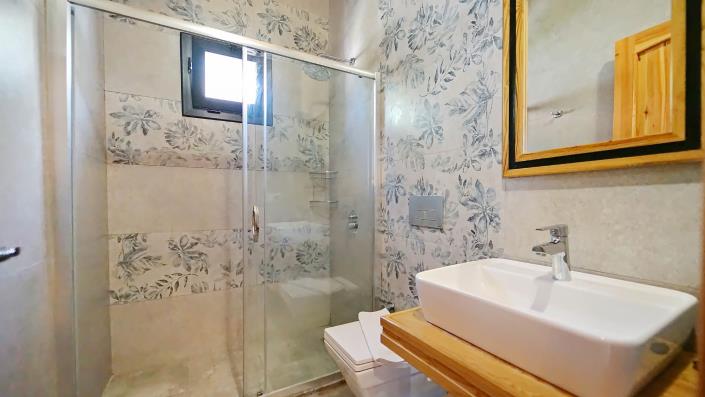 Image No.14-9 Bed Villa for sale