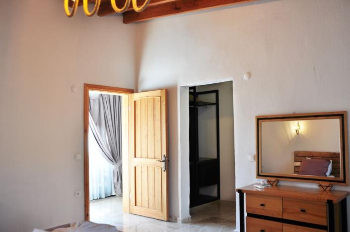 Image No.37-9 Bed Villa for sale