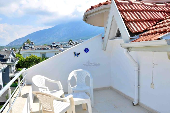 Image No.24-3 Bed Villa / Detached for sale