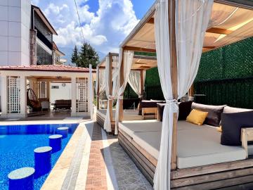 78113fea-b8f4-48bb-af1d-9d39a968ed44