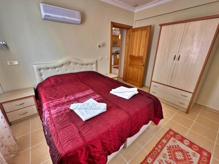 Image No.10-3 Bed Apartment for sale