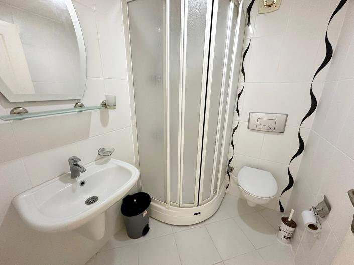 Image No.10-3 Bed Apartment for sale