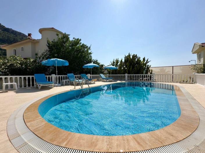 Image No.5-4 Bed Villa / Detached for sale