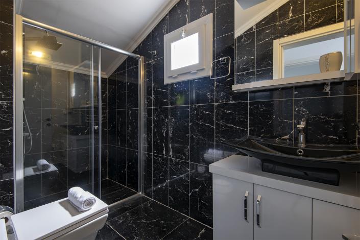 Image No.21-4 Bed Villa / Detached for sale