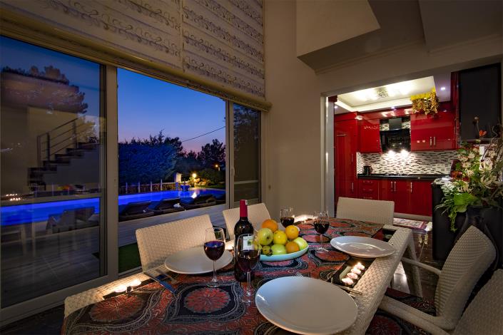 Image No.11-4 Bed Villa / Detached for sale