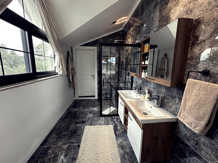 Image No.24-3 Bed Villa / Detached for sale