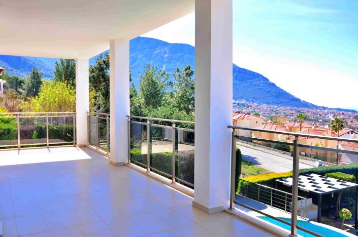 Image No.16-4 Bed Villa / Detached for sale