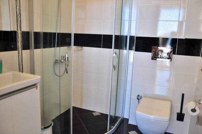 Image No.35-4 Bed Villa / Detached for sale