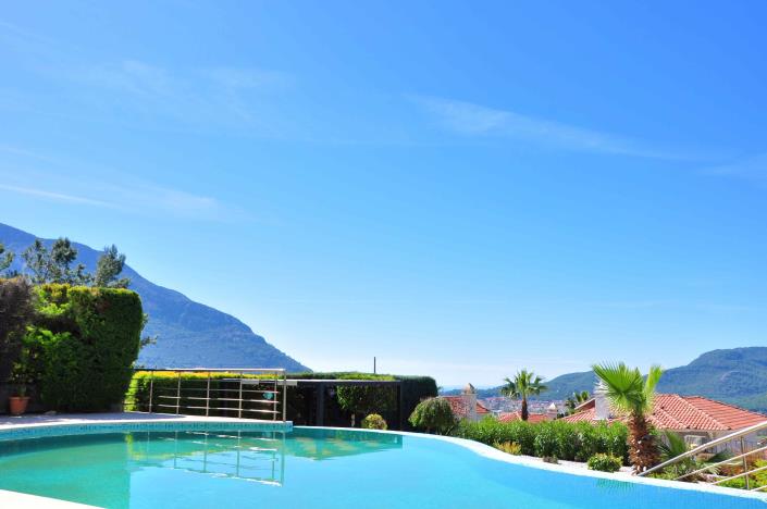 Image No.2-4 Bed Villa / Detached for sale