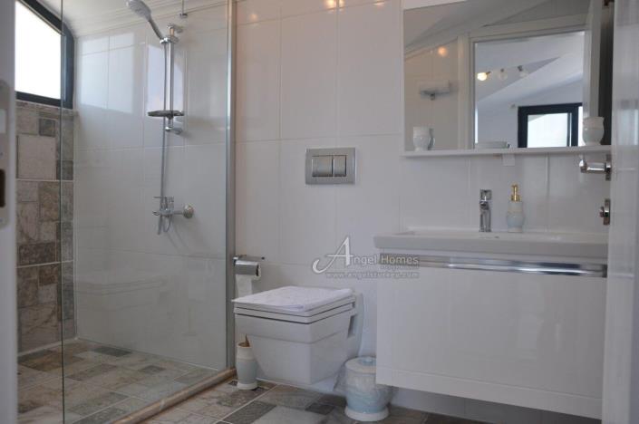 Image No.19-5 Bed Villa for sale