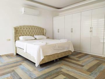 ground-floor-bedroom-ensuite-prestige-b