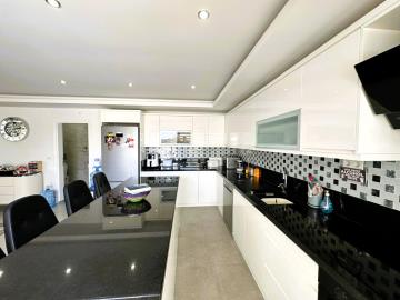 kitchen_island_breakfastbar