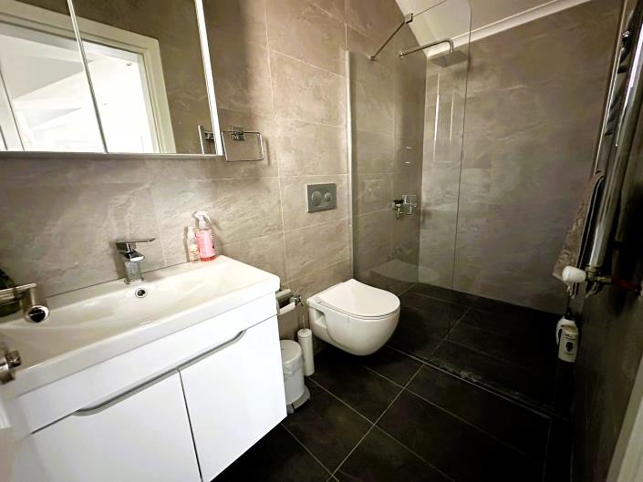 Image No.32-6 Bed Villa / Detached for sale