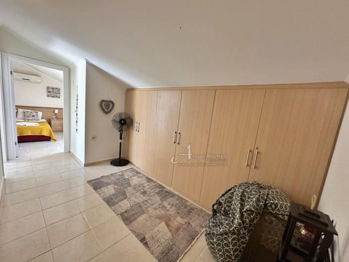 Image No.19-3 Bed Apartment for sale