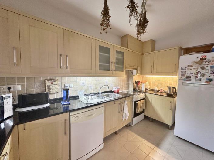 Image No.6-3 Bed Apartment for sale