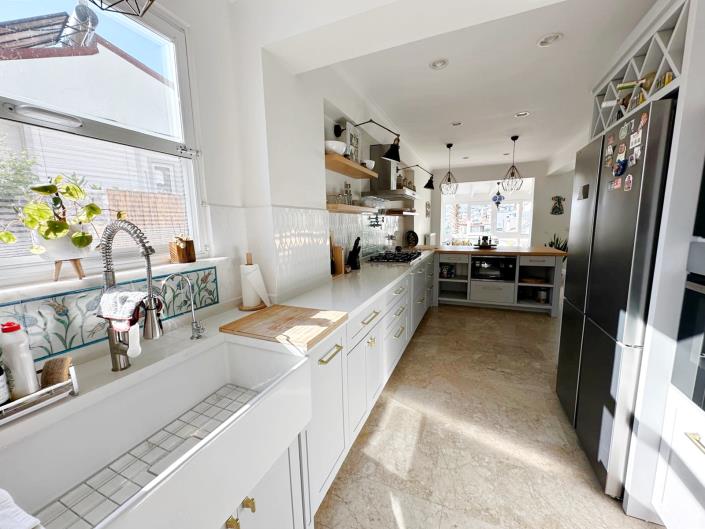 Image No.9-4 Bed Villa for sale