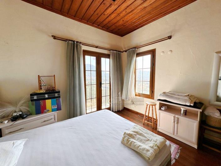 Image No.24-3 Bed Villa / Detached for sale