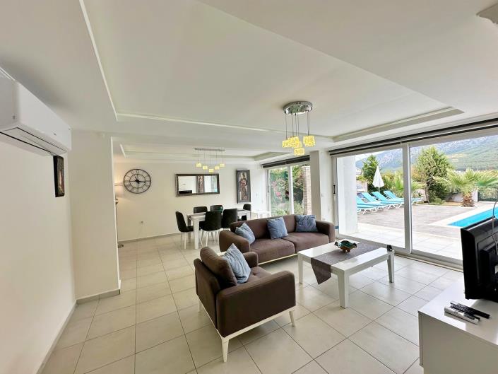 Image No.22-4 Bed Villa for sale