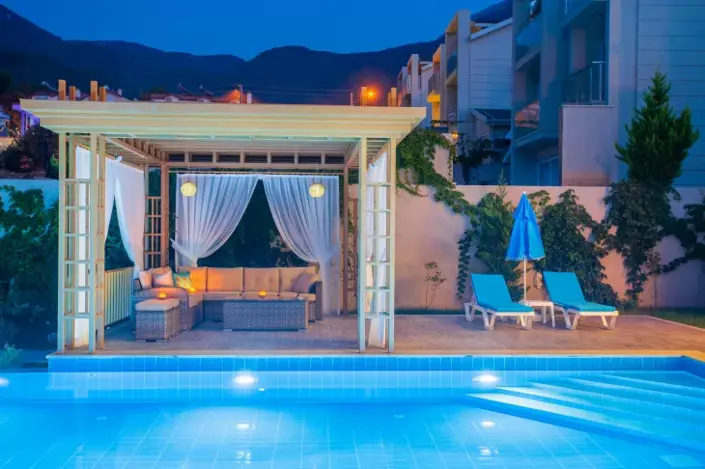 Image No.2-4 Bed Villa for sale