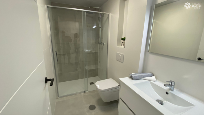 Image No.36-2 Bed House for sale