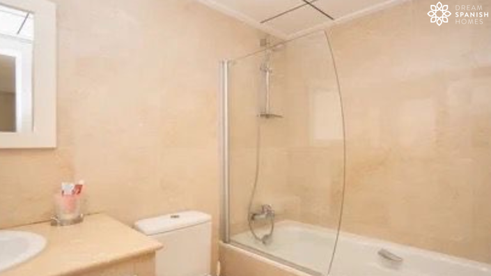 Image No.15-2 Bed Apartment for sale