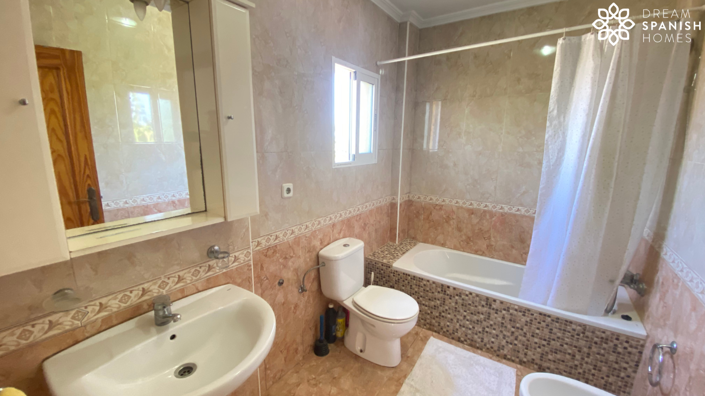 Image No.15-3 Bed Apartment for sale