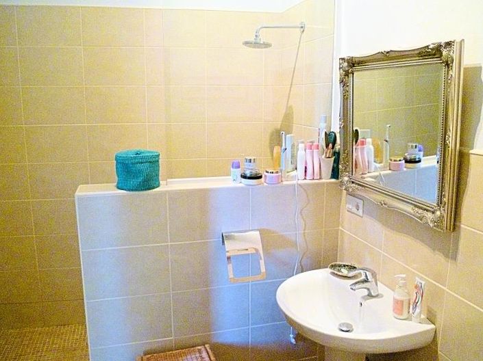 Image No.25-2 Bed Townhouse for sale