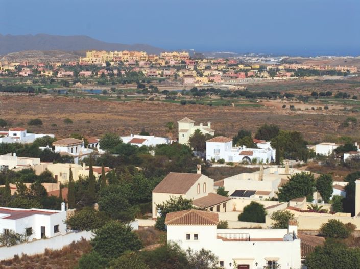 Image No.4-4 Bed Land for sale