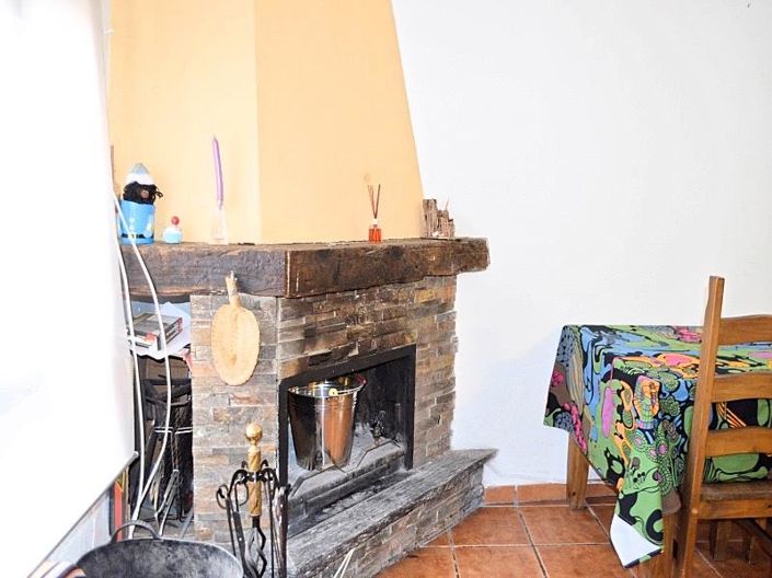 Image No.11-2 Bed Townhouse for sale