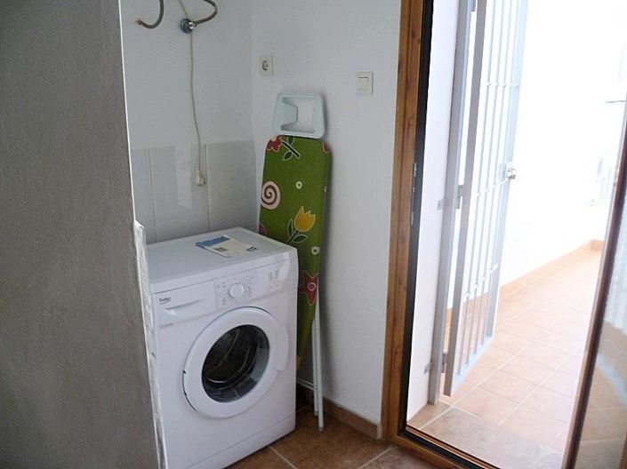 Image No.17-3 Bed Townhouse for sale