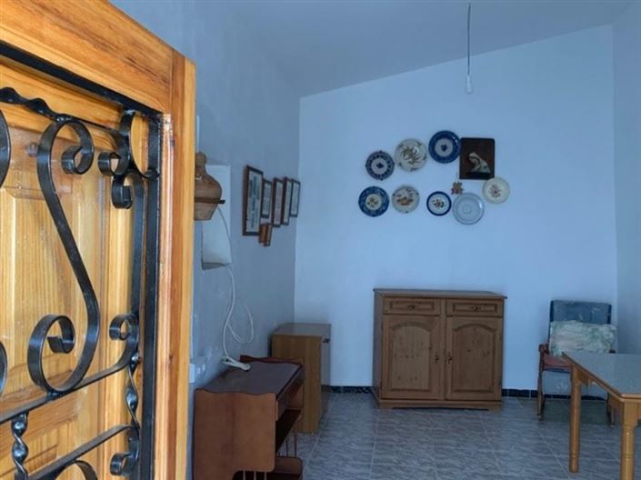 Image No.20-4 Bed House for sale