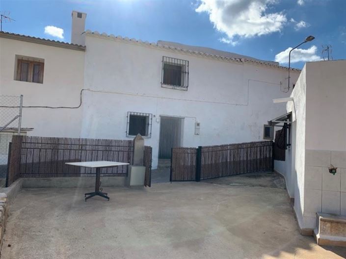 Image No.24-4 Bed House for sale