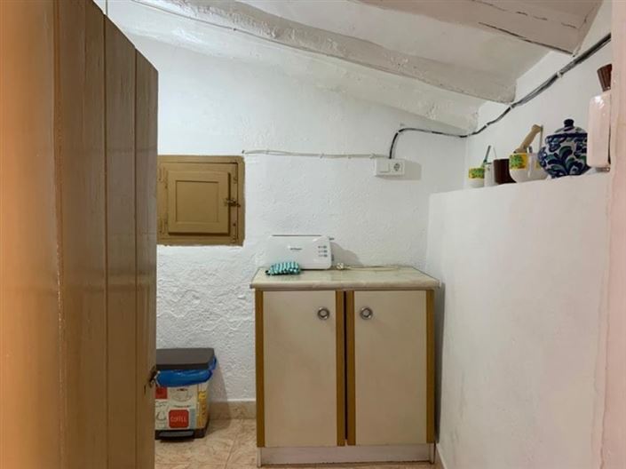 Image No.10-4 Bed House for sale