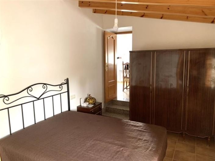 Image No.19-4 Bed Townhouse for sale