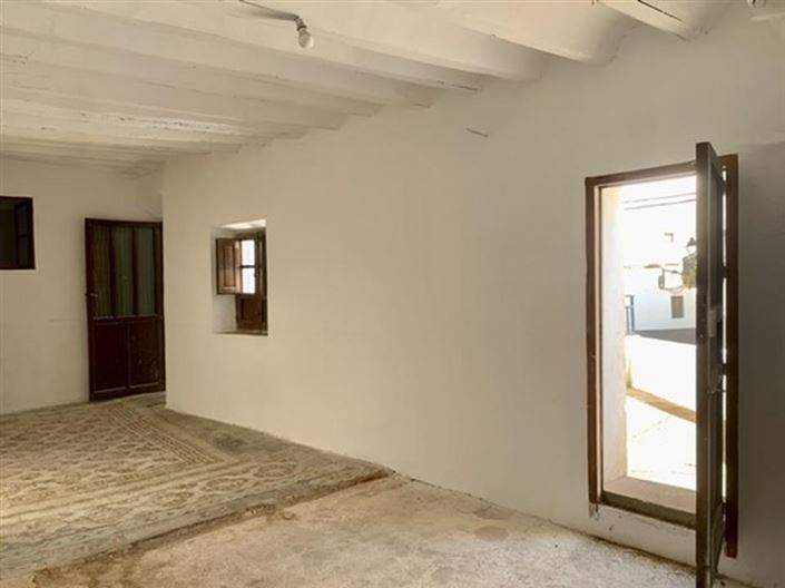 Image No.25-3 Bed Townhouse for sale