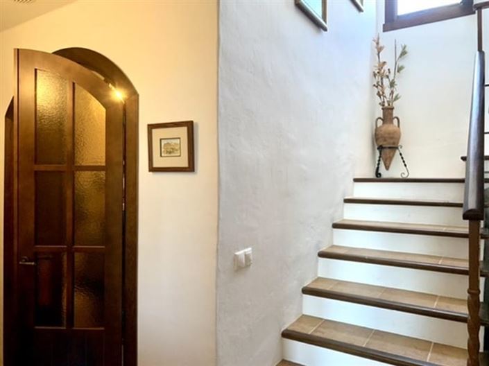 Image No.26-5 Bed Villa for sale