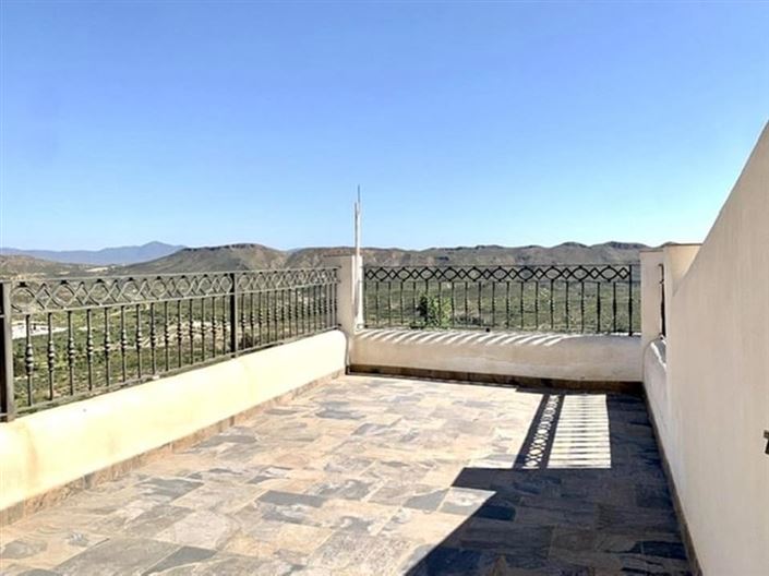 Image No.6-5 Bed Villa for sale