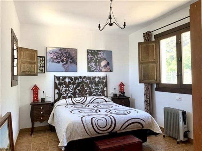 Image No.41-5 Bed Villa for sale