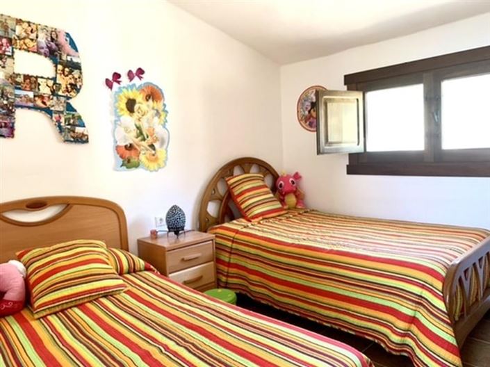 Image No.44-5 Bed Villa for sale