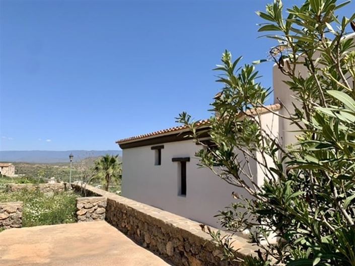 Image No.48-5 Bed Villa for sale