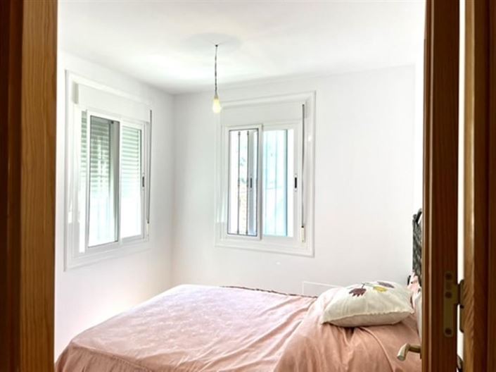 Image No.22-2 Bed Townhouse for sale