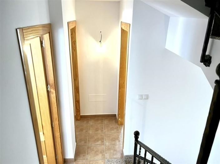 Image No.23-2 Bed Townhouse for sale