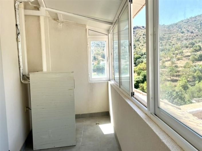 Image No.6-2 Bed Townhouse for sale