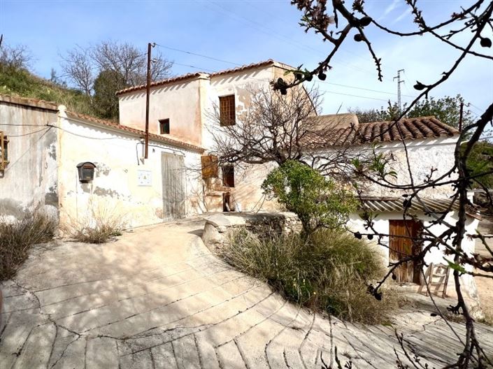 Image No.25-3 Bed Townhouse for sale