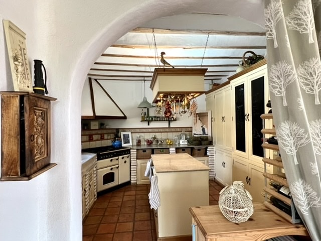 Image No.20-7 Bed Cortijo for sale