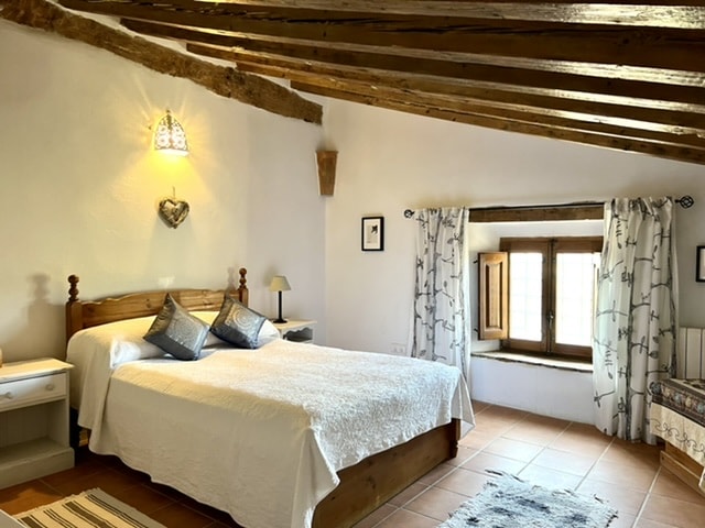 Image No.64-7 Bed Cortijo for sale